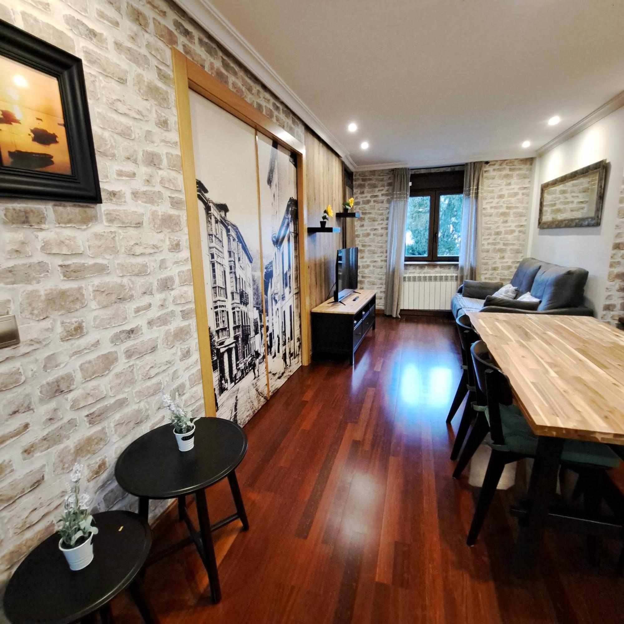 Apartamento Con Terraza Al Puente Romano Onís Eksteriør billede